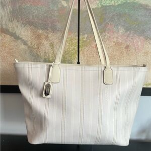 Coach RARE Legacy White/Cream Tote PILOT Bag